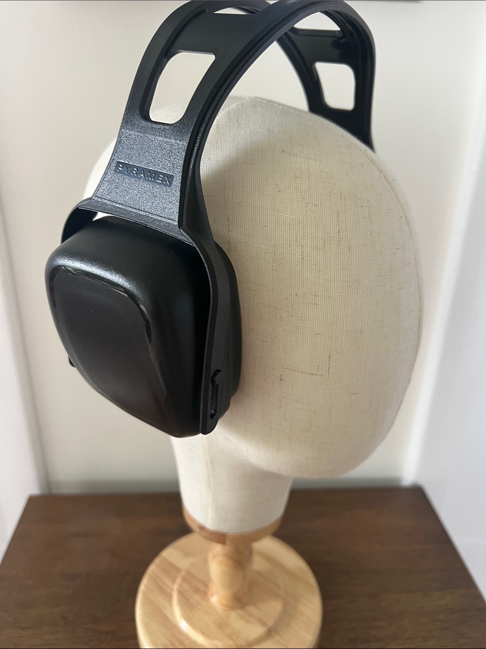 Pyramex PPM1 Passive Pro Series base-level earmuffs